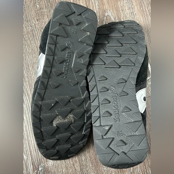 Saucony Jazz runners, women’s size US 9 (size UK 7) - Picture 2 of 6